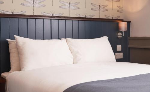 Corner House Inn by Greene King Inns - image 6