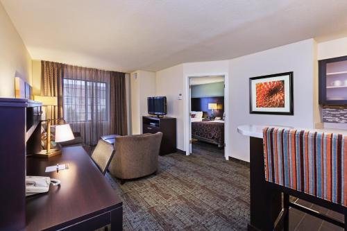 Staybridge Suites Tulsa-Woodland Hills an IHG Hotel - main image