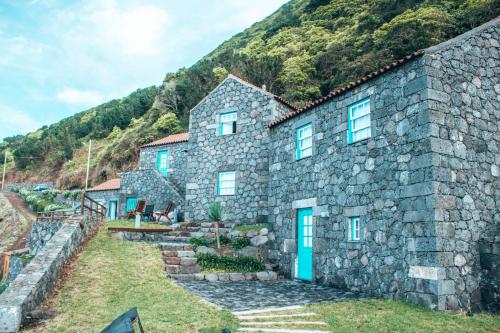 Abrigo da Cascata - Casas de Campo - Sao Jorge Calheta