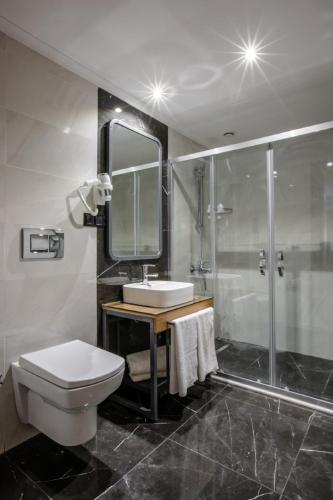 Kayhan City Hotel - image 12