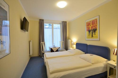ALPHA Hotel Garni - image 8