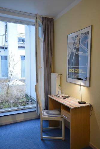 ALPHA Hotel Garni - image 9