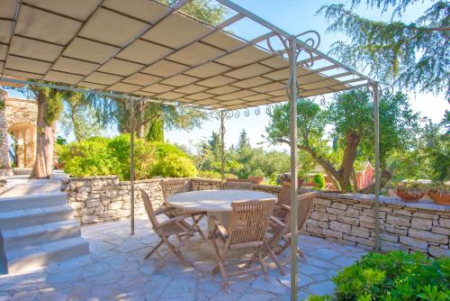 Paleopetres La Chataîgne - Private Pool - Sea Views - Corfu Town -