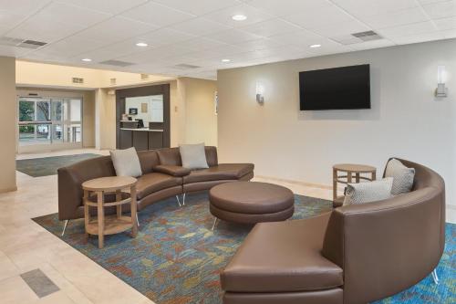 Candlewood Suites Charlotte - Arrowood