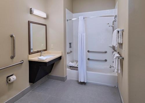 2 bedrooms, 2 beds