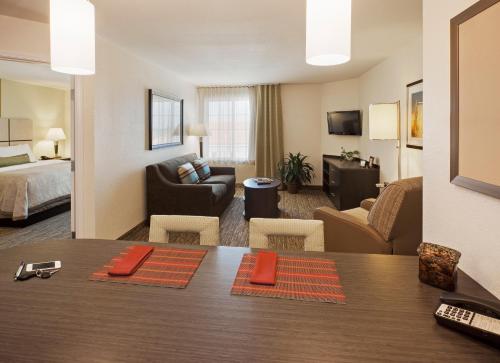 Candlewood Suites Denver North - Thornton By IHG in 桑頓