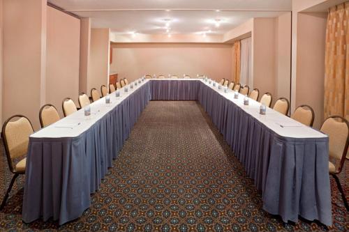 Candlewood Suites Dallas Fort Worth South by IHG in Fort Worth, USA