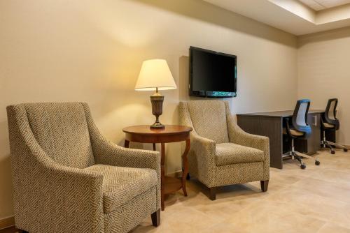 Candlewood Suites Fort Myers/Sanibel Gateway, an IHG Hotel