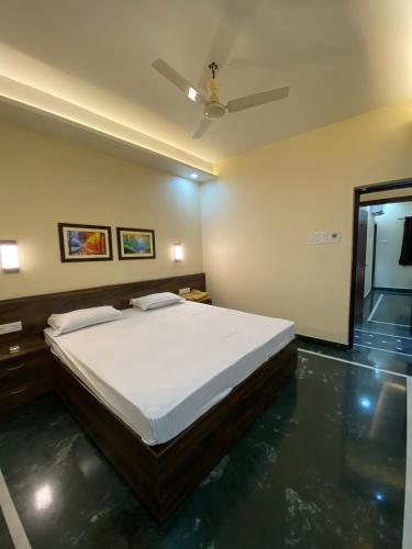 Shivam Hotels – Calcutta, LA