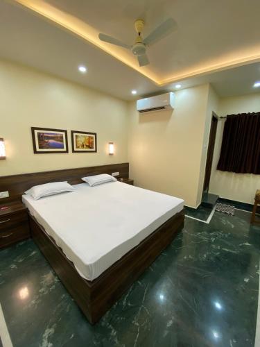 Shivam Hotels – Calcutta, LA