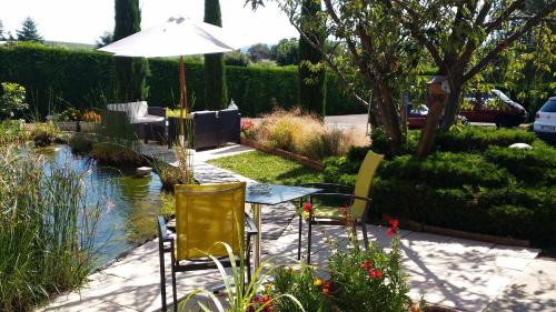 Logis Hotel Des Grands Vins - image 3
