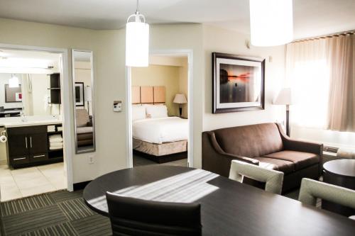 Candlewood Suites Richmond North-Glen Allen, an IHG Hotel