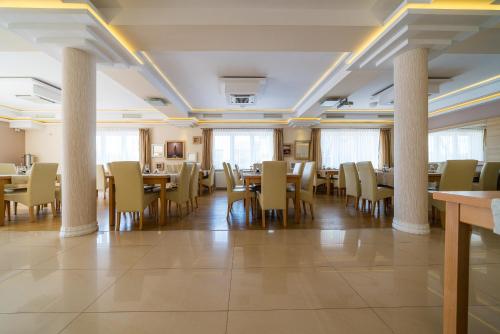 Adamar – Jastrzebia Gora, NY