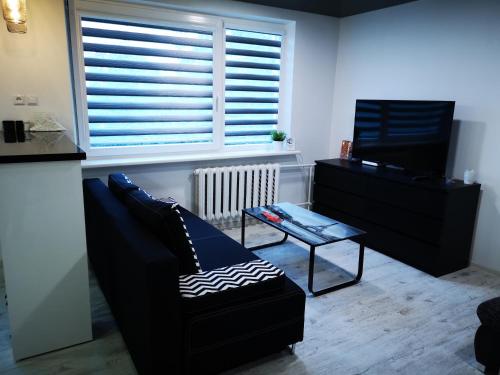 Black & White Studio Black & White Studio