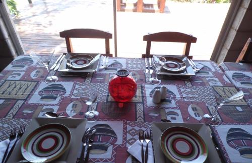 Ресторант, The Hexagon Wildlife Conservation in Uitenhage Farms