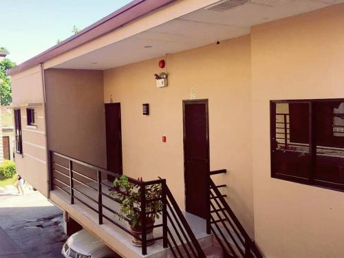 Carlo'S Place 5