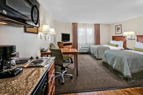 Candlewood Suites Galveston, an IHG Hotel