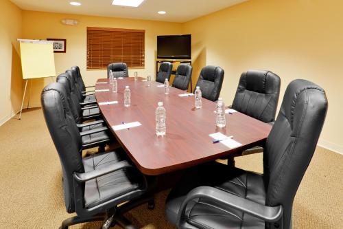 Candlewood Suites Hazleton an IHG Hotel - image 12
