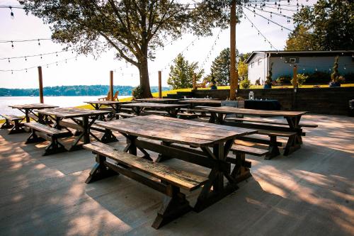 Waterfront Two Bedroom 15 on the #lake at Long Cove Resort - image 6