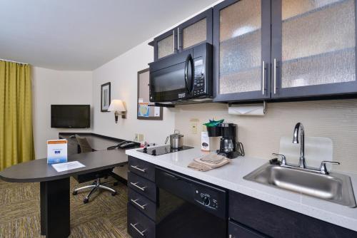 Candlewood Suites Harrisburg-Hershey