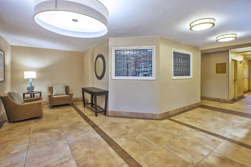 A szálláshely kívülről, Candlewood Suites Indianapolis Northeast By IHG near Fort Harrison Állami Park