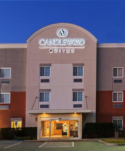 Candlewood Suites Pearland, an IHG Hotel