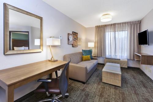 Staybridge Suites Columbia-Highway 63 & I-70, an IHG Hotel