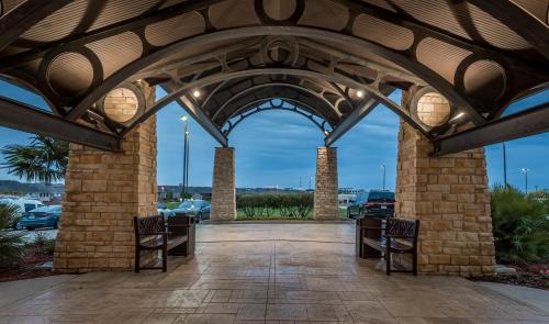 Staybridge Suites DFW Airport North an IHG Hotel - image 5