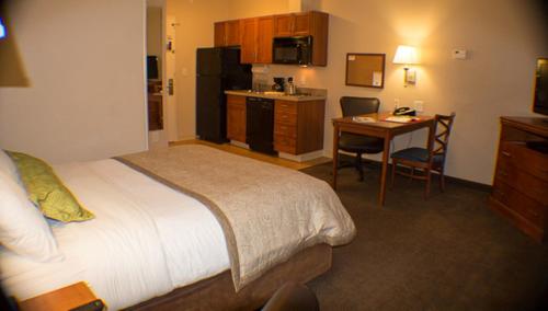 Candlewood Suites Jacksonville, an IHG Hotel