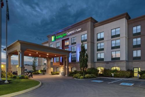Holiday Inn Express & Suites - Belleville