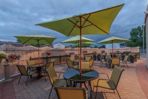 Holiday Inn Express Belleville By IHG - 편의 시설/서비스