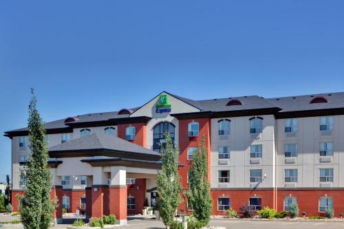 Holiday Inn Express Hotel & Suites Sherwood Park-Edmonton Area By IHG - 숙소 외관