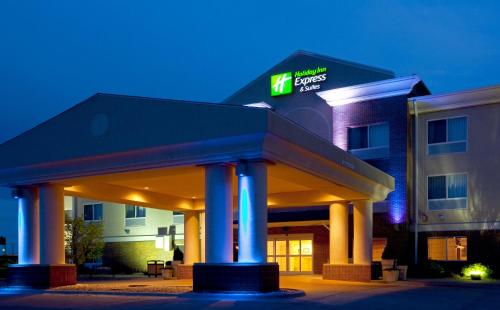 Holiday Inn Express & Suites Yankton, an IHG Hotel