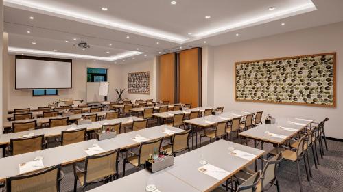 Holiday Inn Frankfurt - Alte Oper By IHG - image 2