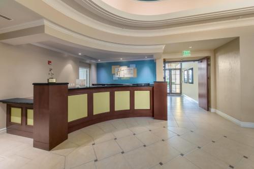 Holiday Inn Club Vacations Sunset Cove Resort By IHG - image 2