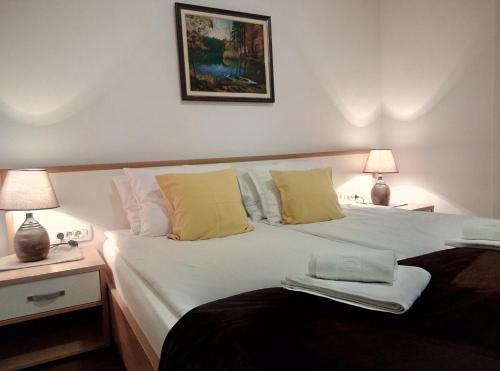 Sweet Dreams Studio Apartment - image 3