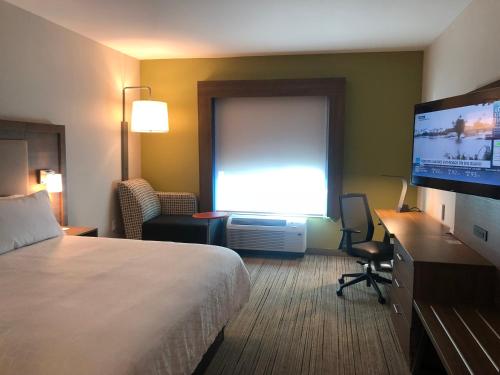 Holiday Inn Express & Suites Raleigh Airport - Brier Creek, an IHG Hotel