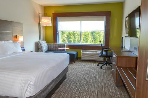 Holiday Inn Express & Suites Raleigh Airport - Brier Creek, an IHG Hotel