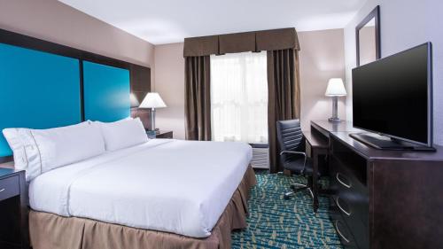 Holiday Inn Express & Suites WYOMISSING