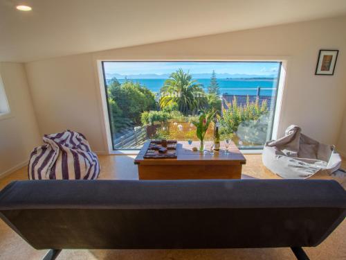 Tapu Bay Treasure - Kaiteriteri Holiday Home