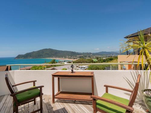 Picturesque on Paku - Tairua Holiday Home in เตรัว