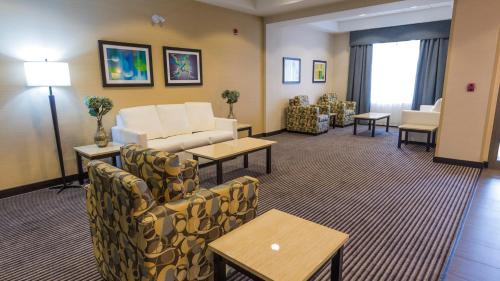 Holiday Inn Express Thunder Bay, an IHG Hotel