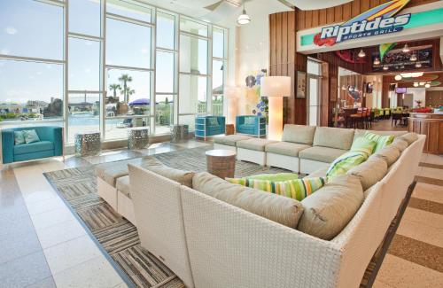 Lobby, Holiday Inn Resort Pensacola Beach Gulf Front in Pensacola Beach (FL)