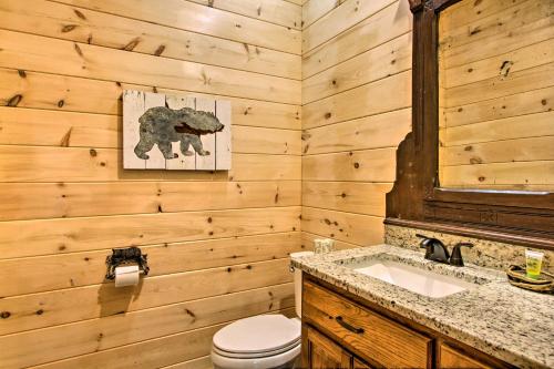 Riverfront Cabin with Hot Tub - 3 Miles to Dollywood - image 12