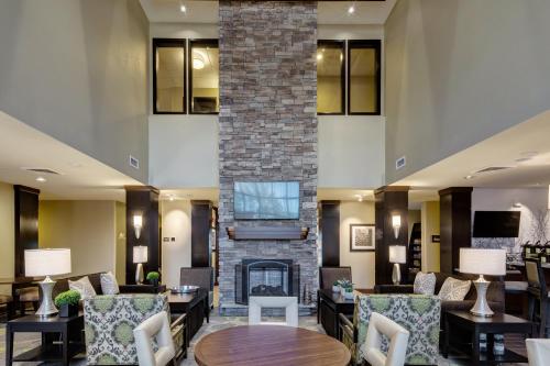 Staybridge Suites St Louis - Westport, an IHG hotel