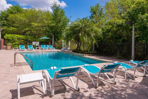 Swimming pool, Holiday Inn Express Hotel & Suites Tampa-Anderson Road-Veterans Exp in Egypt Lake - Leto