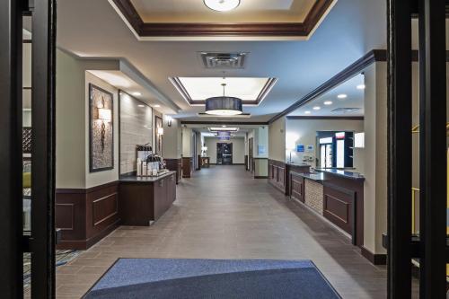 Holiday Inn Express & Suites Glenpool By IHG - 숙소 외관