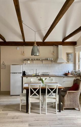 المرافق, LizMari in بودسترتيك