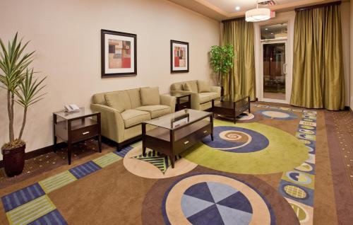 Holiday Inn Hotel and Suites-Kamloops, an IHG Hotel