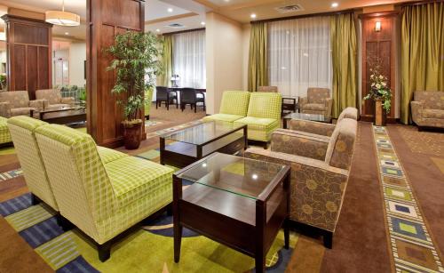 Holiday Inn Hotel and Suites-Kamloops, an IHG Hotel